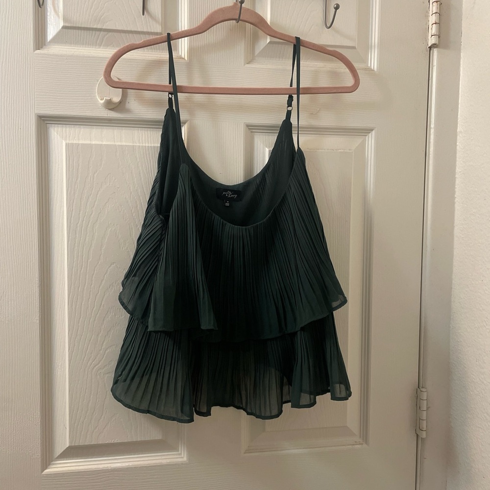 ❌SOLD❌ Green Pleated Tiered Sleeveless Camisole